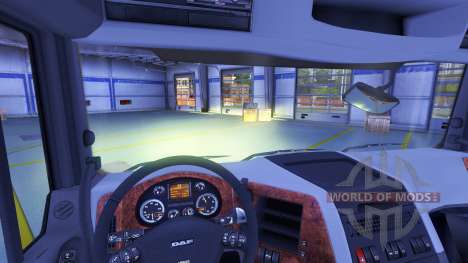 Жёлтый свет фар для Euro Truck Simulator 2